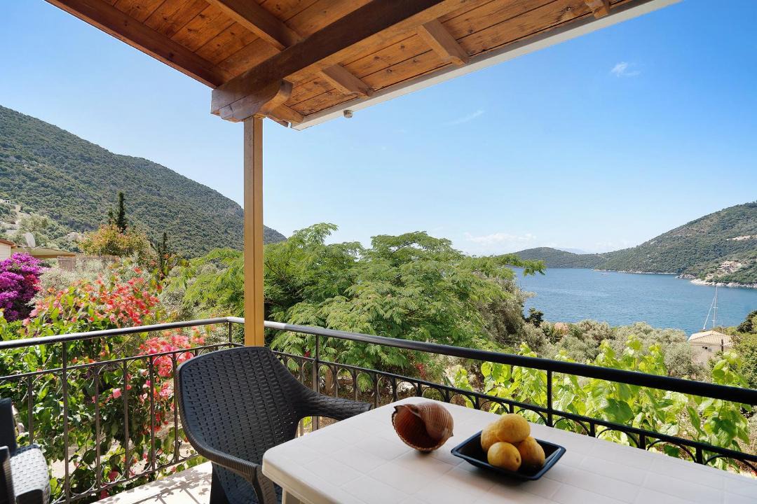 Photo of Patio Balcony in Mikros Gialos