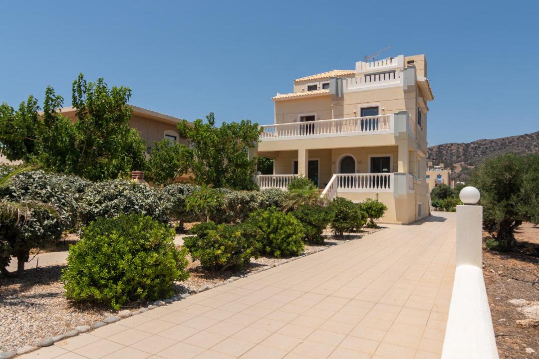 Photo of Buildings in Gialos