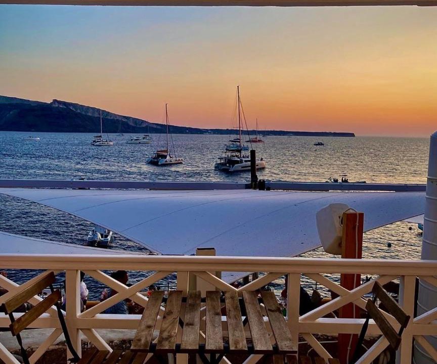 Photo of Patio Balcony in Amoudi Bay