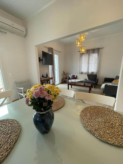 Photo of Livingroom in Spetses