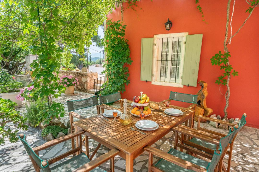 Photo of Patio Balcony in Tzamarelata