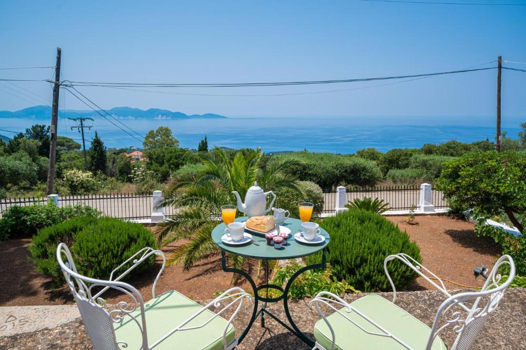 Photo of Patio Balcony in Tzamarelata