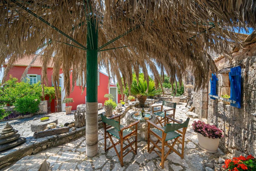 Photo of Patio Balcony in Tzamarelata