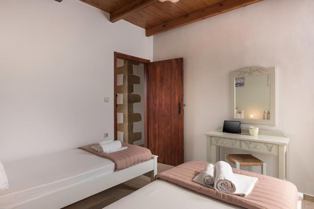 Photo of Bedroom in Embrosneros