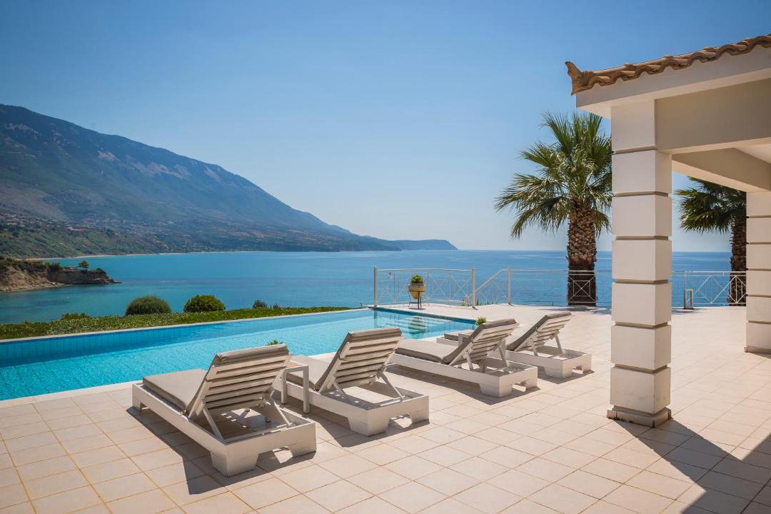 Photo of Patio Balcony in Karavados