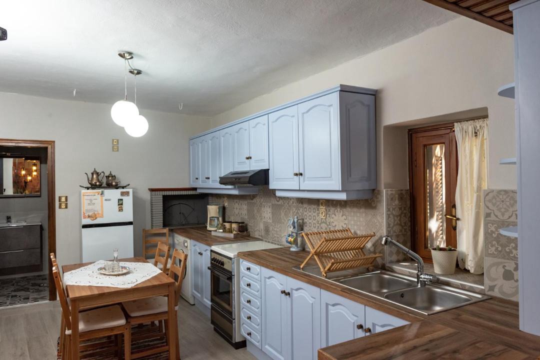 Photo of Kitchen in Megalo Chorio