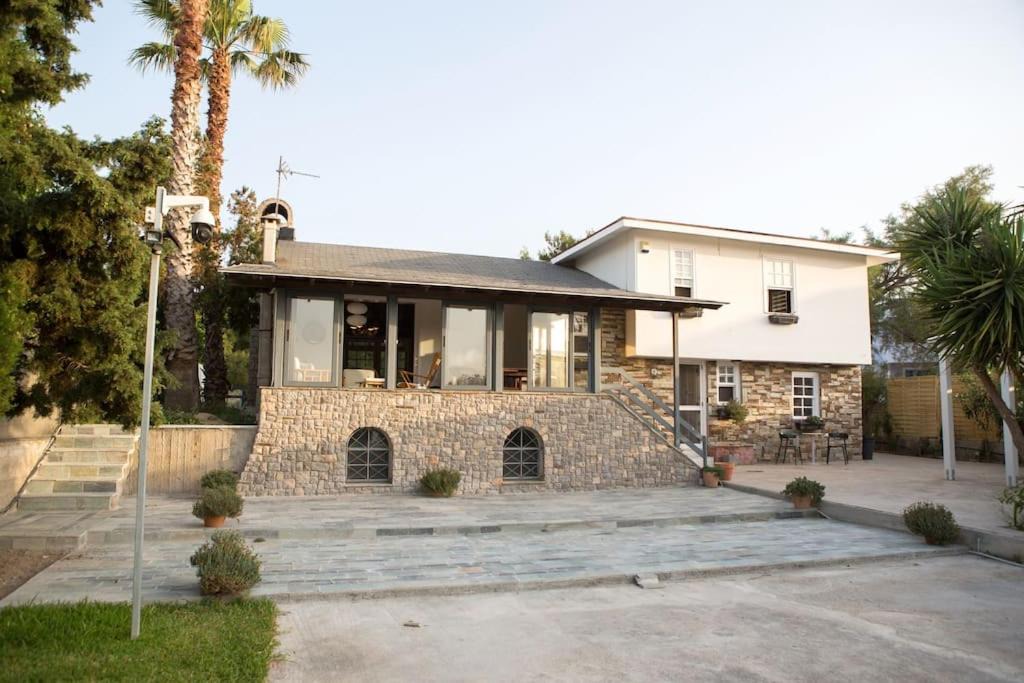 Photo of Buildings in Kato Alepochori