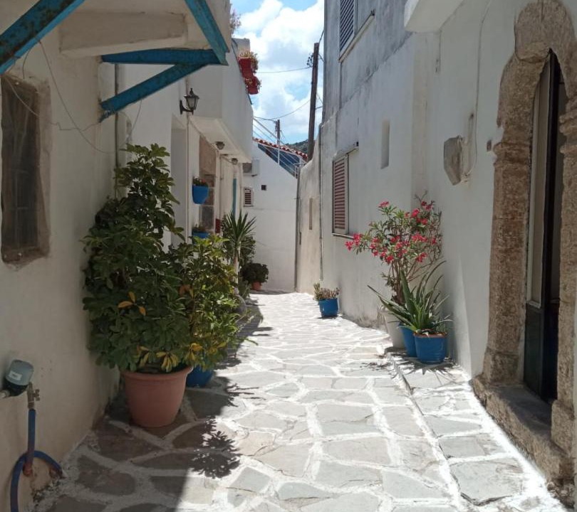 Photo of Buildings in Kerames