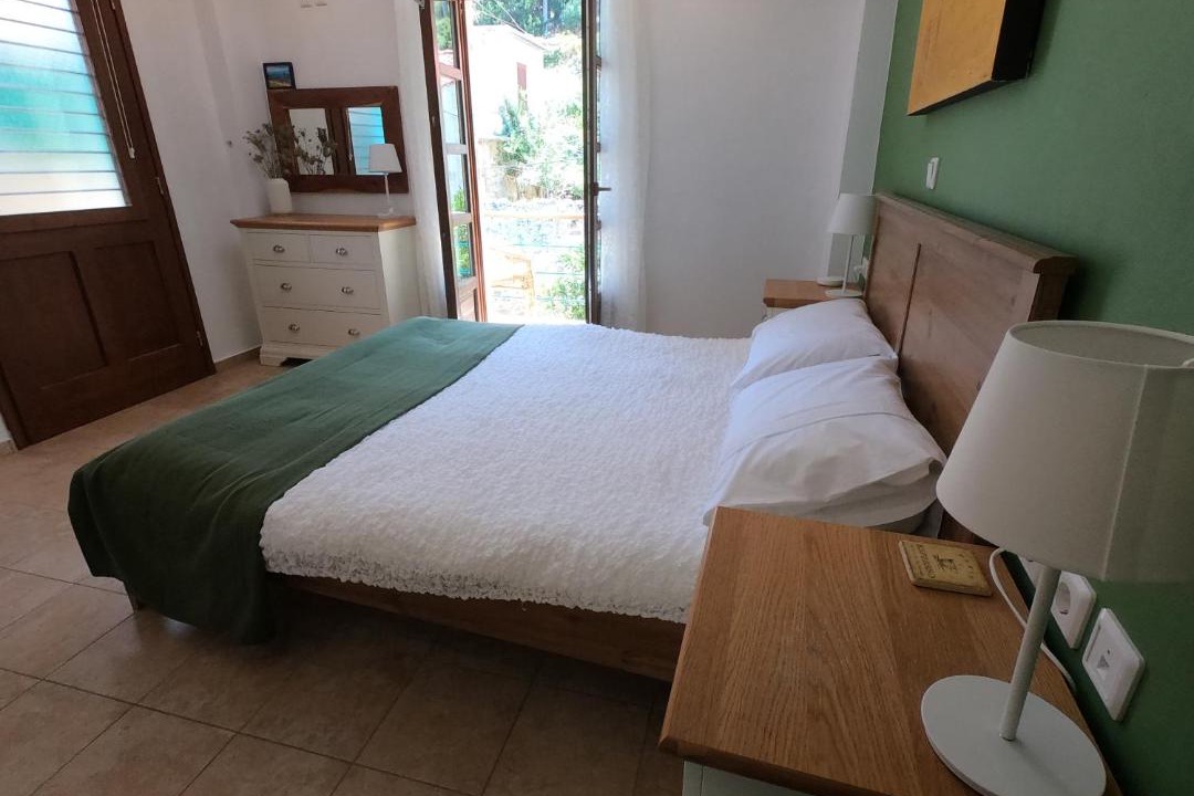 Photo of Bedroom in Maroulas