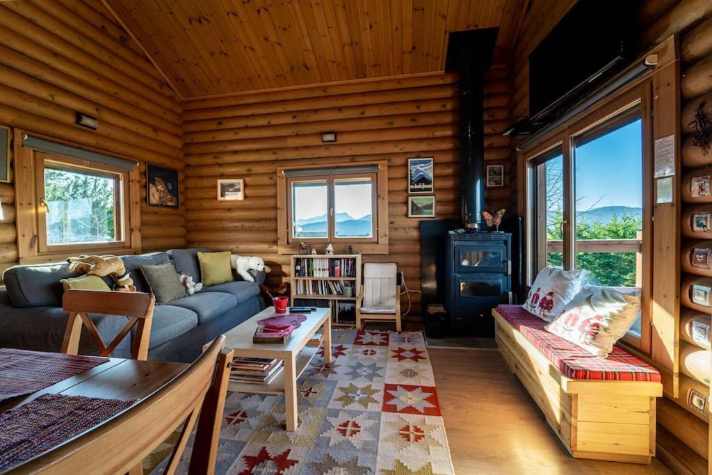Photo of Livingroom in Karpenisi