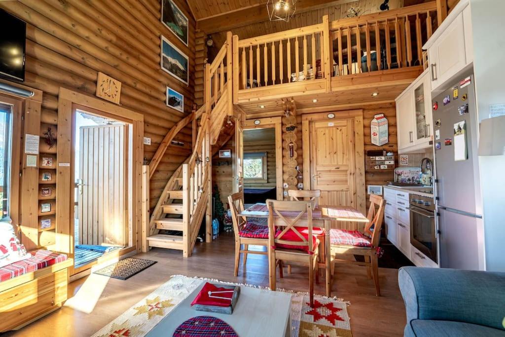 Photo of Livingroom in Karpenisi