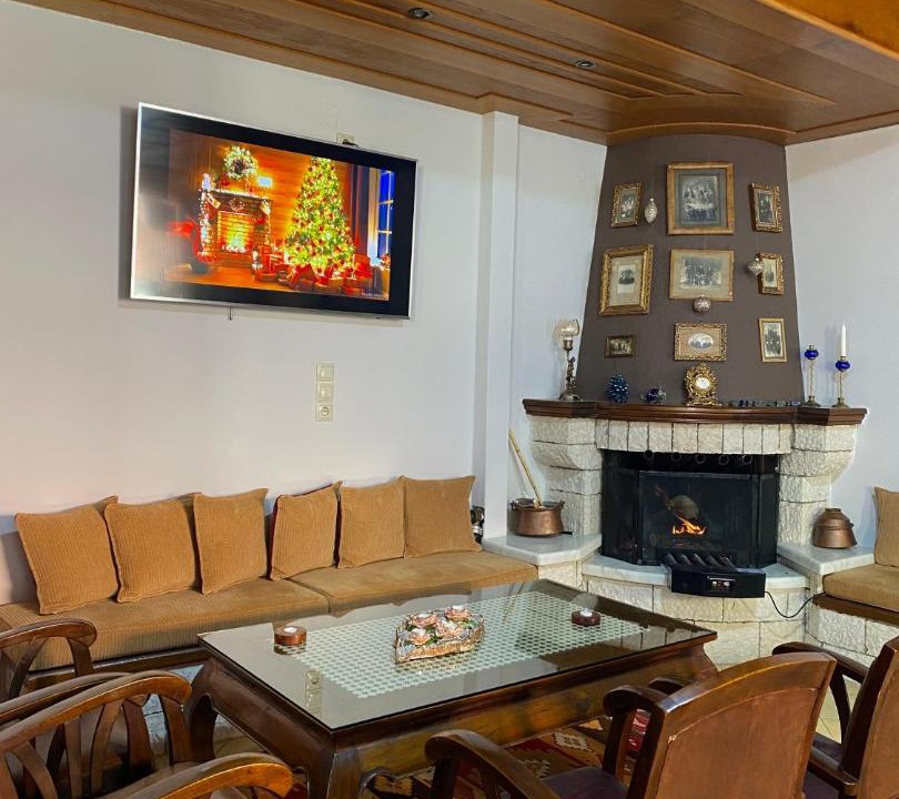 Photo of Livingroom in Karpenisi