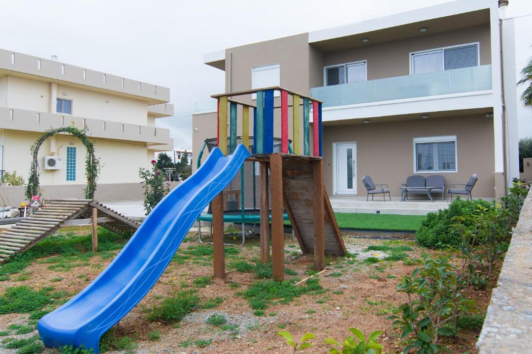 Photo of Buildings in Kato Gouves