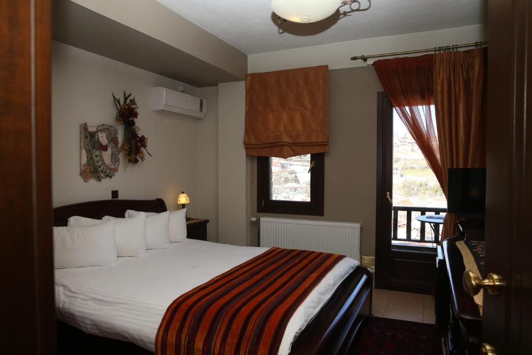Photo of Bedroom in Lake Plastiras
