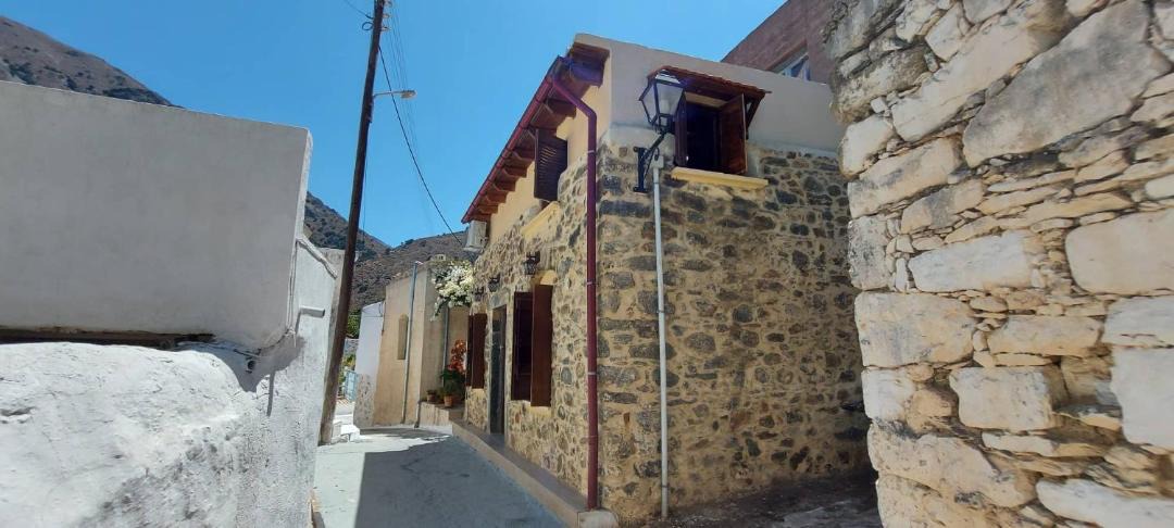 Photo of Buildings in Kavousi