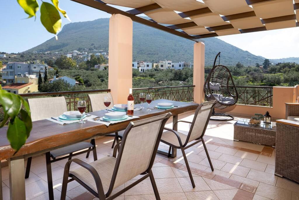 Photo of Patio Balcony in Kokkinon Khorion