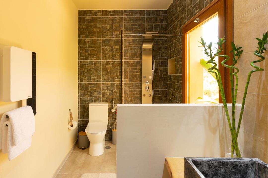 Photo of Bathroom in Kalo Chorio