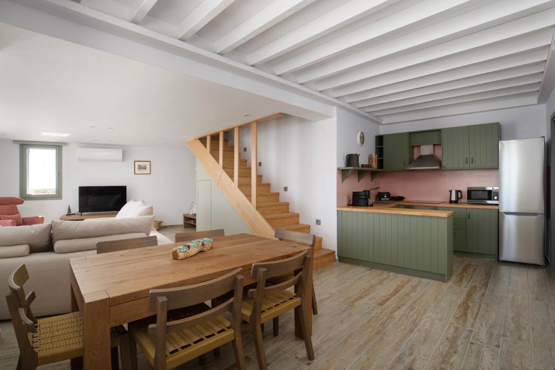 Photo of Livingroom in Megas Yialos-Nites