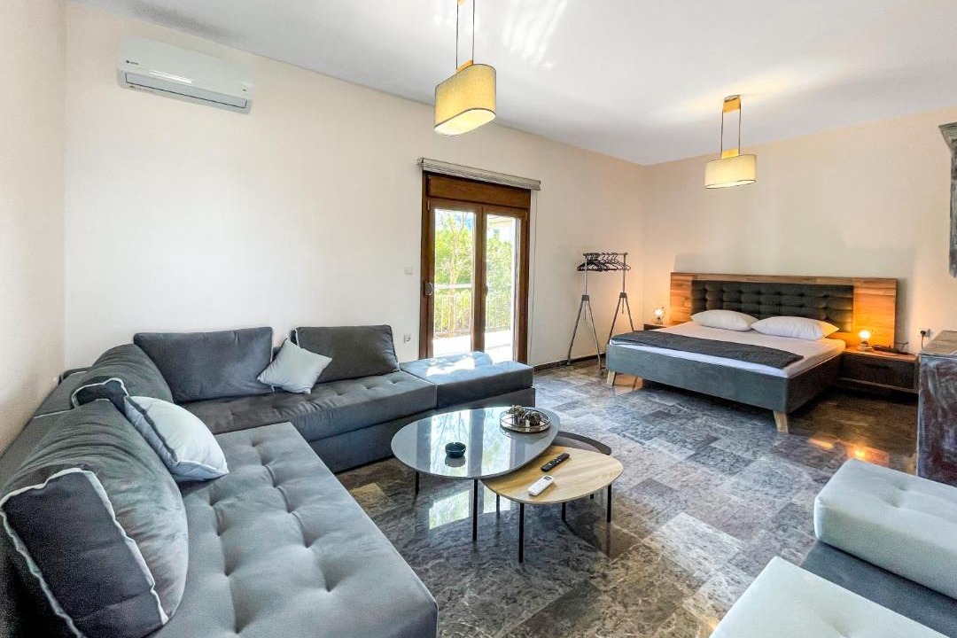 Photo of Livingroom in Elia Nikitis