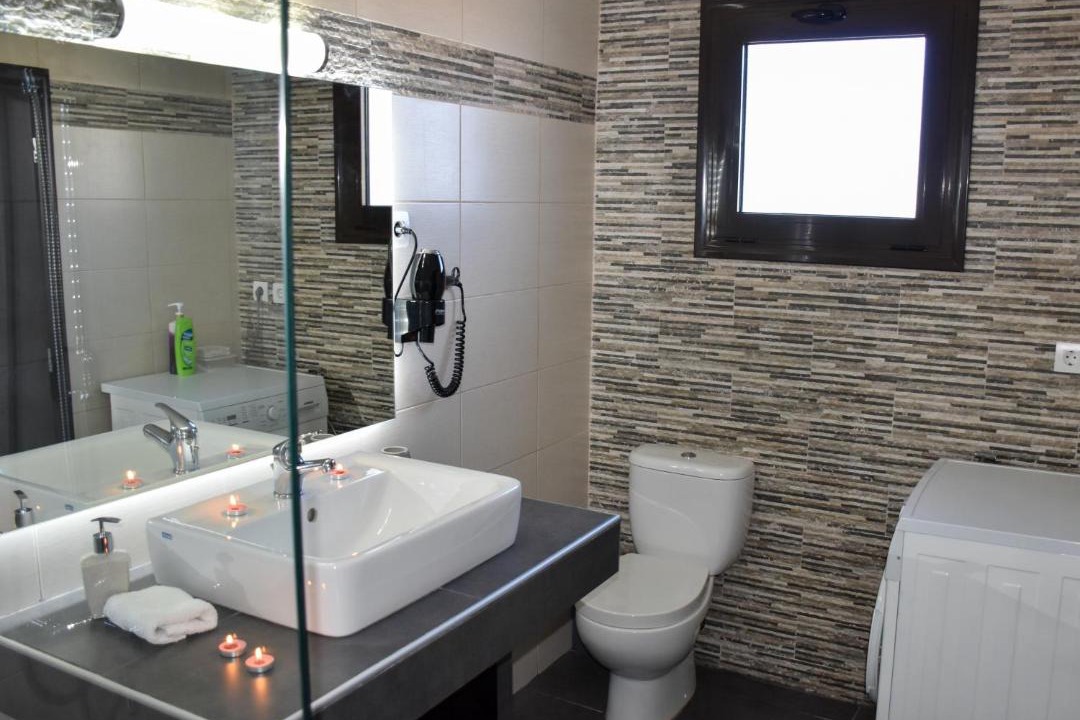 Photo of Bathroom in Anopolis