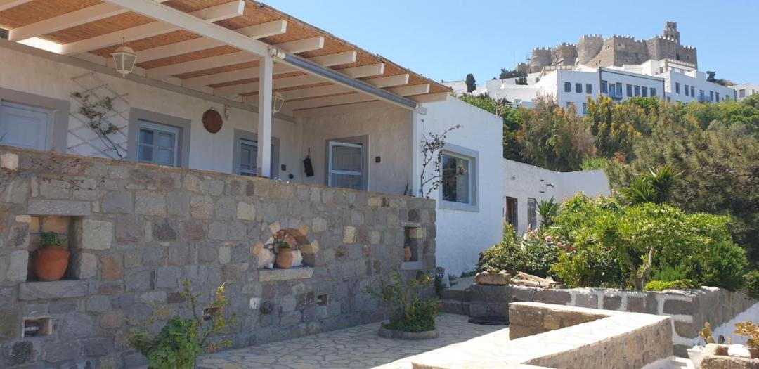 Photo of Buildings in Chora