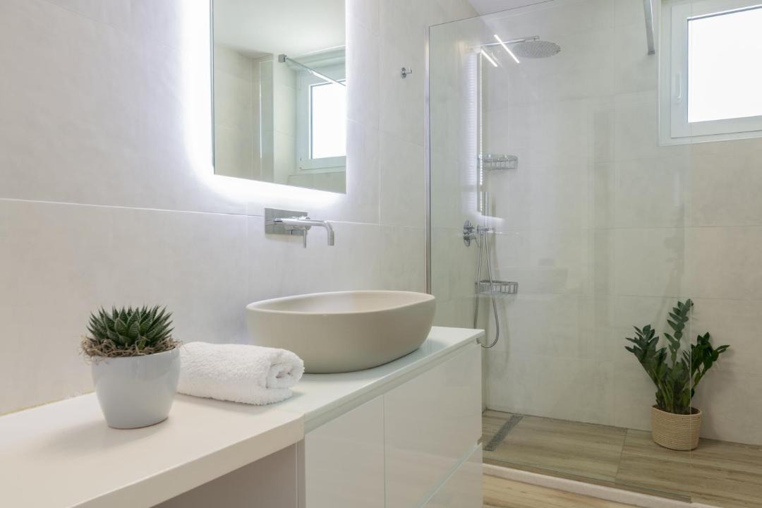 Photo of Bathroom in Neromilos