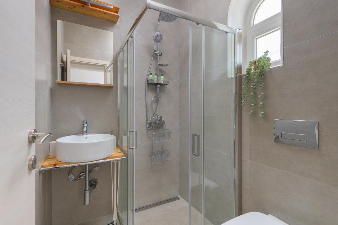 Photo of Bathroom in Asklipiio