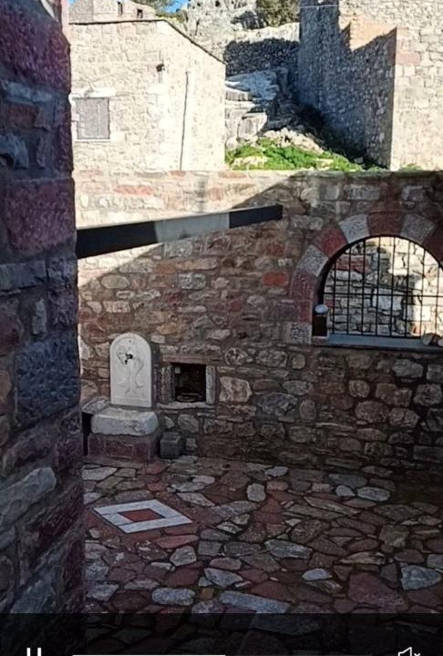 Photo of Others in Omales