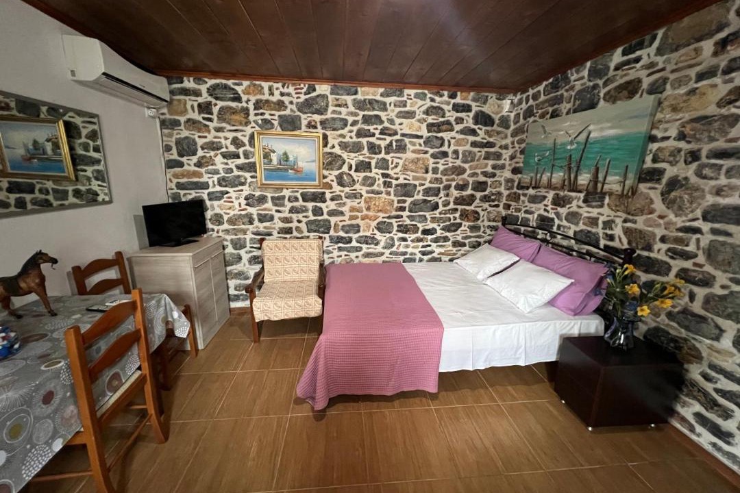 Photo of Bedroom in Kymi-Aliveri