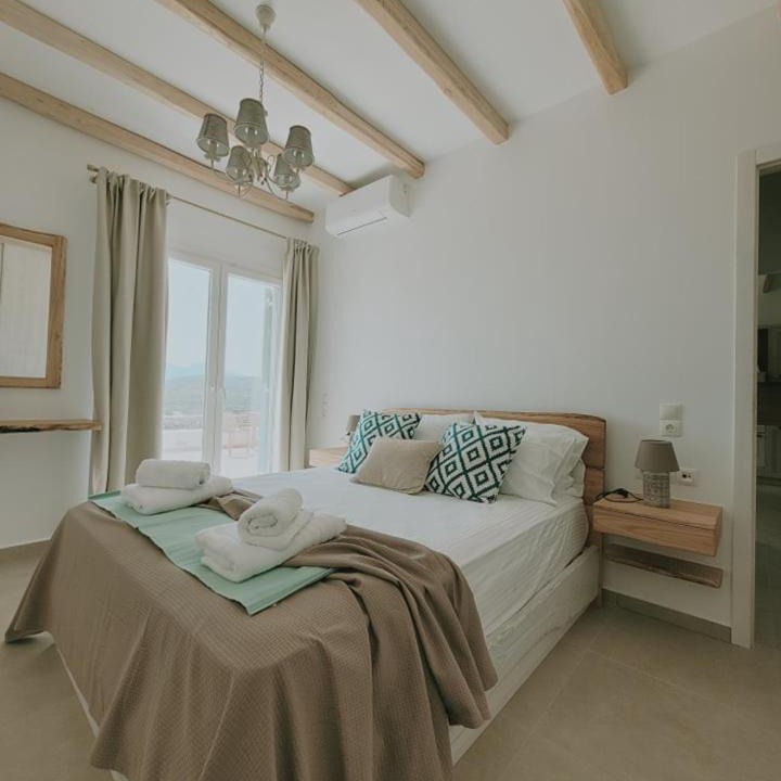 Photo of Bedroom in Milos