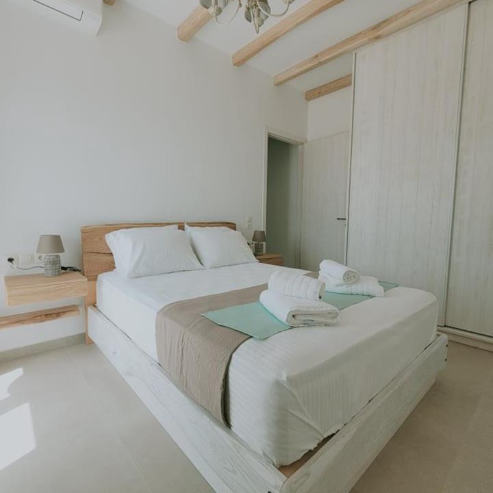 Photo of Bedroom in Milos