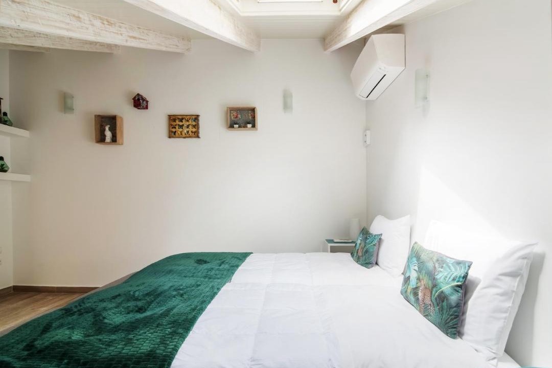 Photo of Bedroom in Exarhia