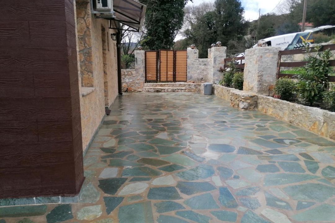 Photo of Others in Kalentzion