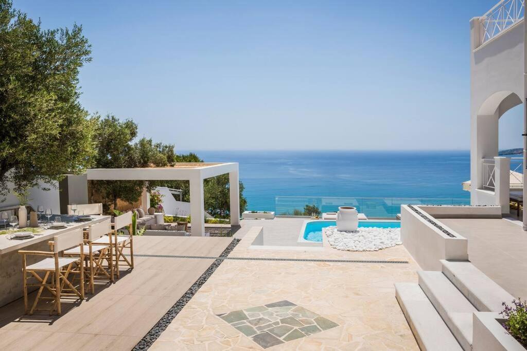 Photo of Others in Mousata