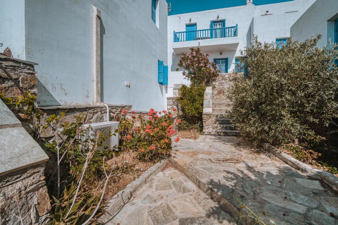 Photo of Others in Serifos