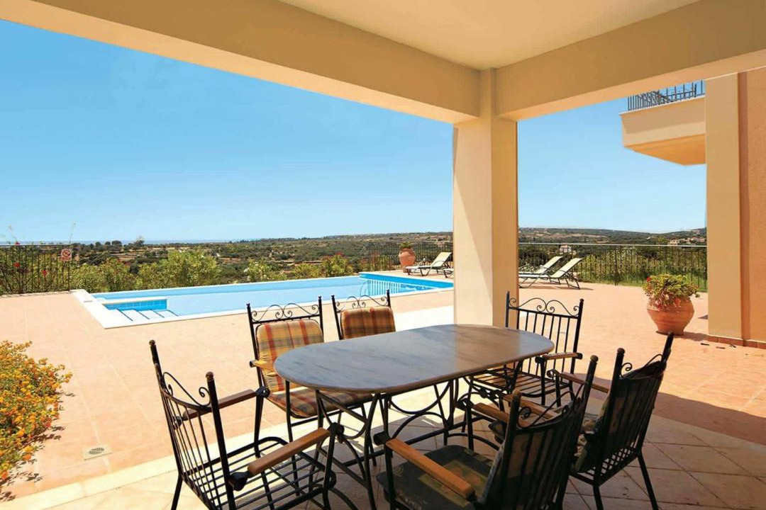 Photo of Patio Balcony in Karavados