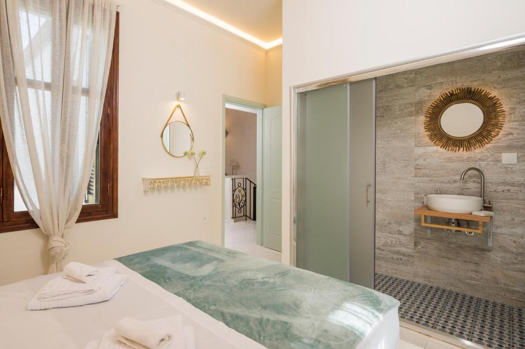 Photo of Bathroom in Halepa