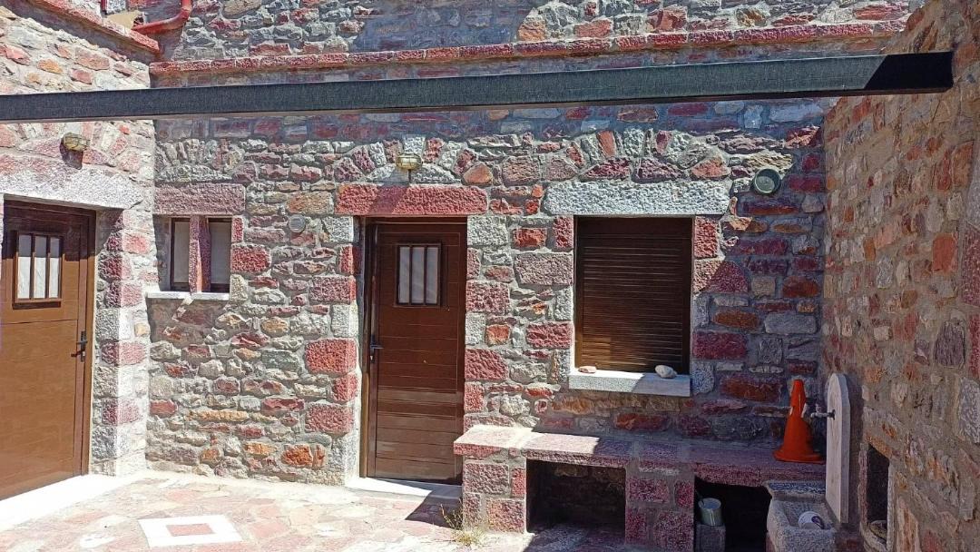 Photo of Buildings in Omales