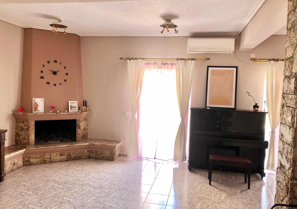 Photo of Livingroom in Dafni-Ymittos