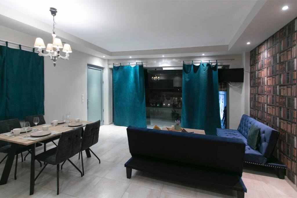 Photo of Livingroom in Loutra Oraias Elenis