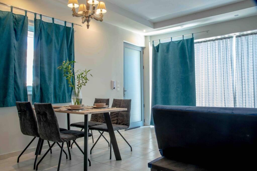 Photo of Livingroom in Loutra Oraias Elenis