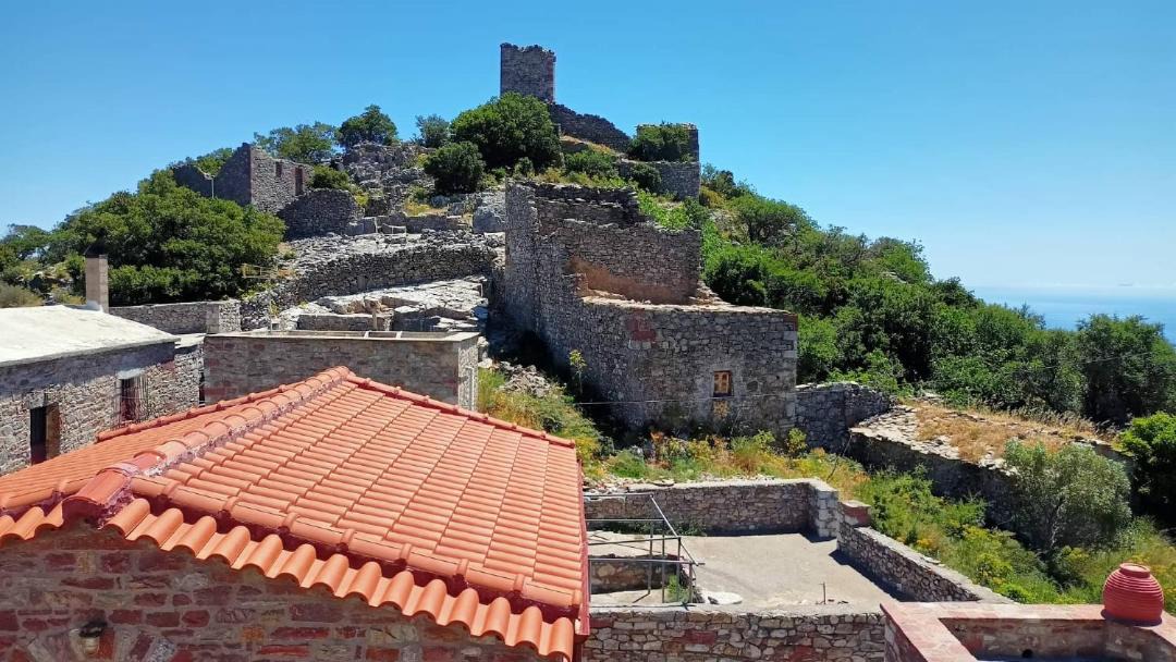 Photo of Others in Omales