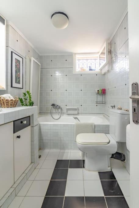 Photo of Bathroom in Analipsi