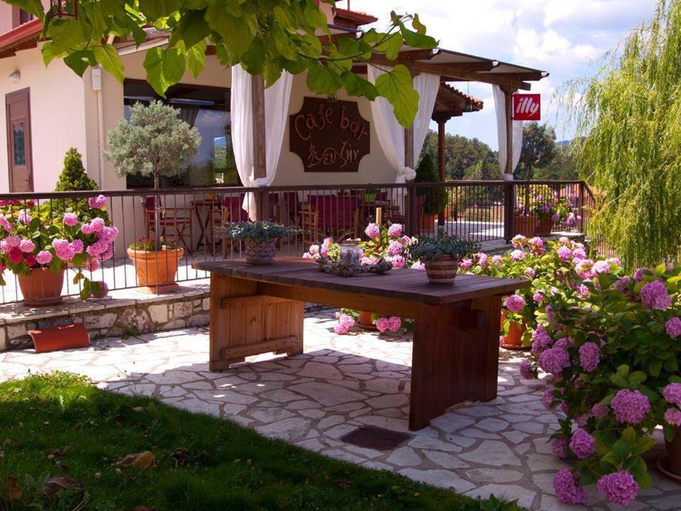 Photo of Others in Vitina