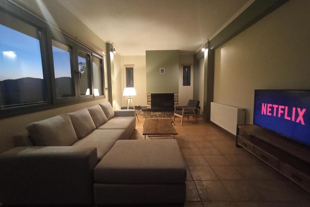 Photo of Livingroom in Karpenisi