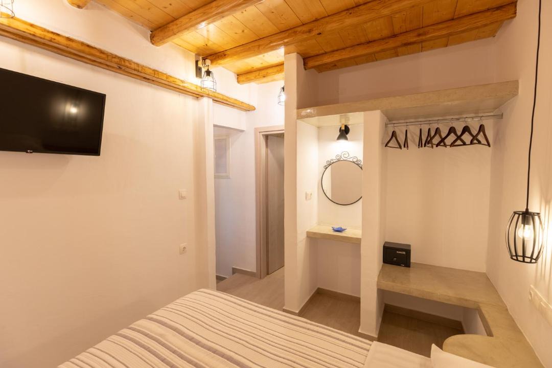 Photo of Others in Serifos