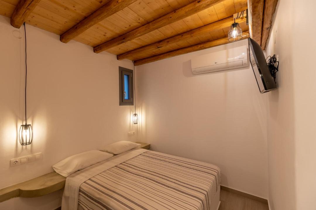 Photo of Others in Serifos