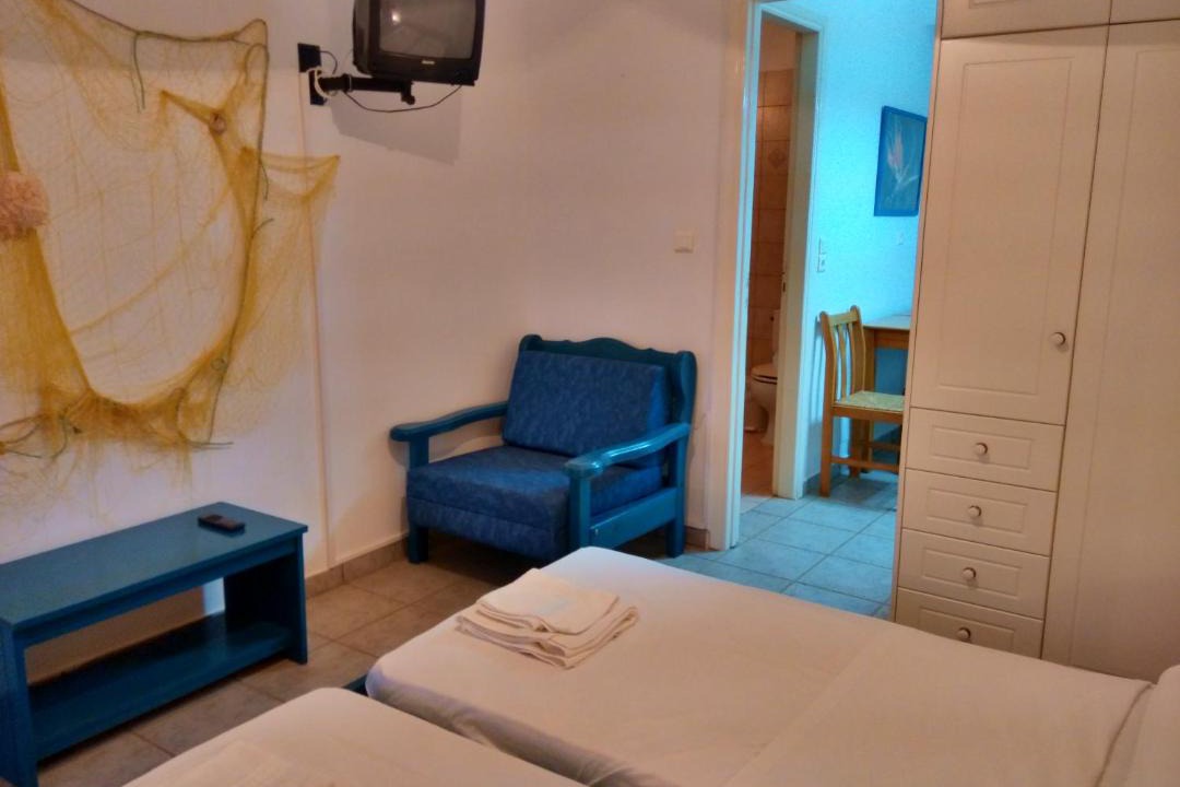 Photo of Others in Omales