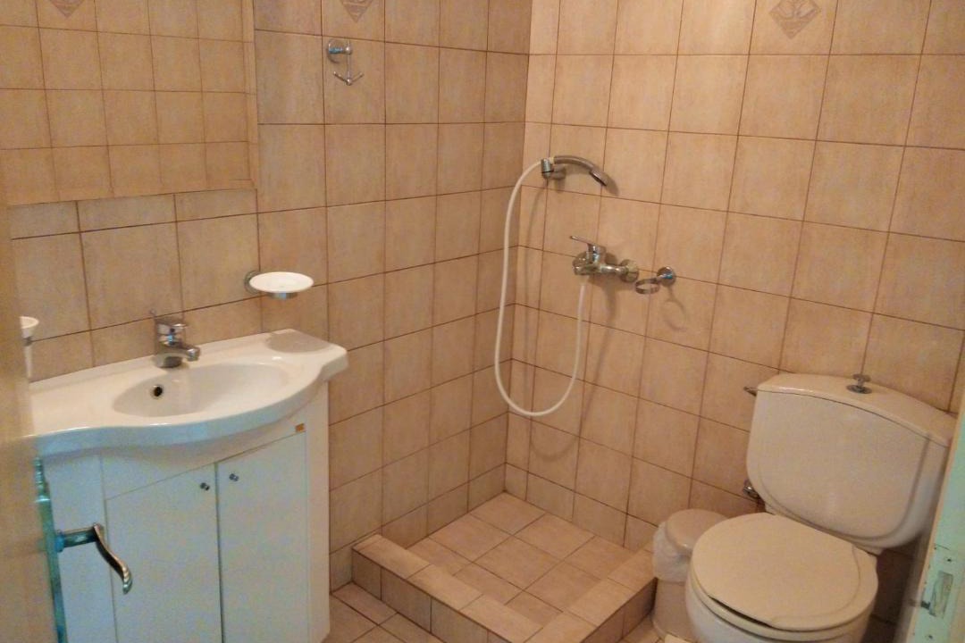 Photo of Others in Omales