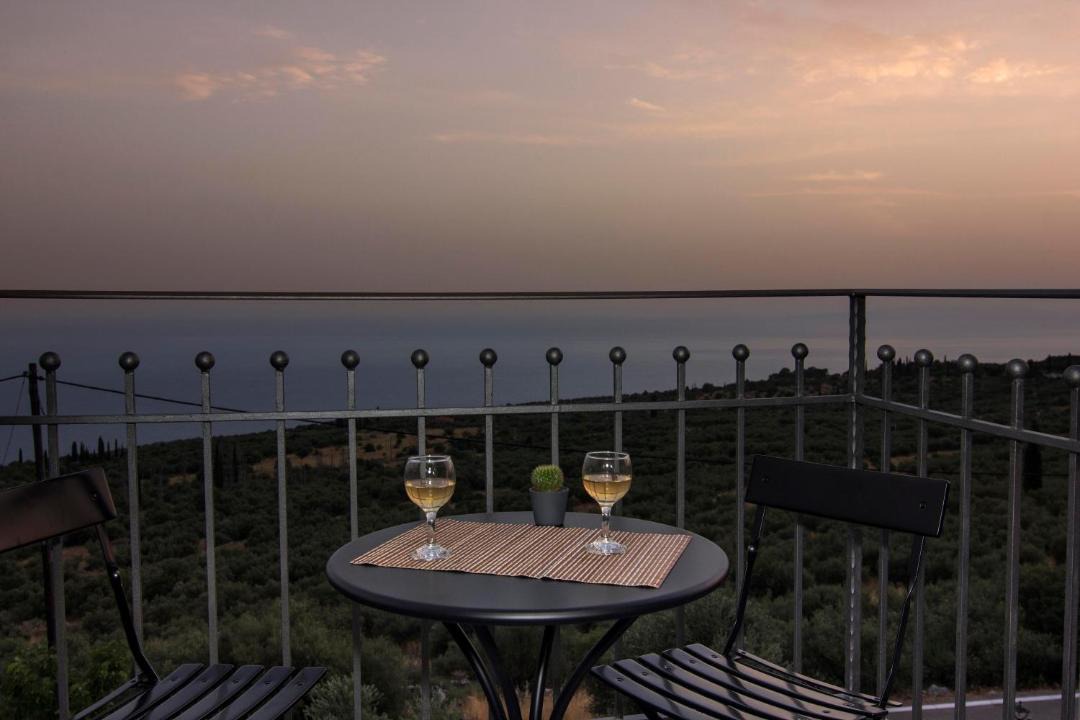 Photo of Patio Balcony in Thalames